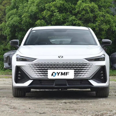 2023 Changan UNI-V 1.5t Compact Sedan Μέσα και Μεγάλο αυτοκίνητο με δομή σώματος 4 θυρών
