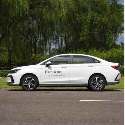 Made BAIC BEIJING EU5 Fast Charge Second Hand Energy EV Car με μέγεθος ελαστικού 215/50/R17
